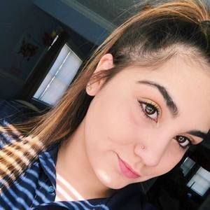 Meet your Posher, Minna